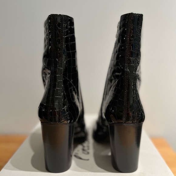 Black patent crocodile style heeled ankle boots with Western toe. - Picture 4 of 4